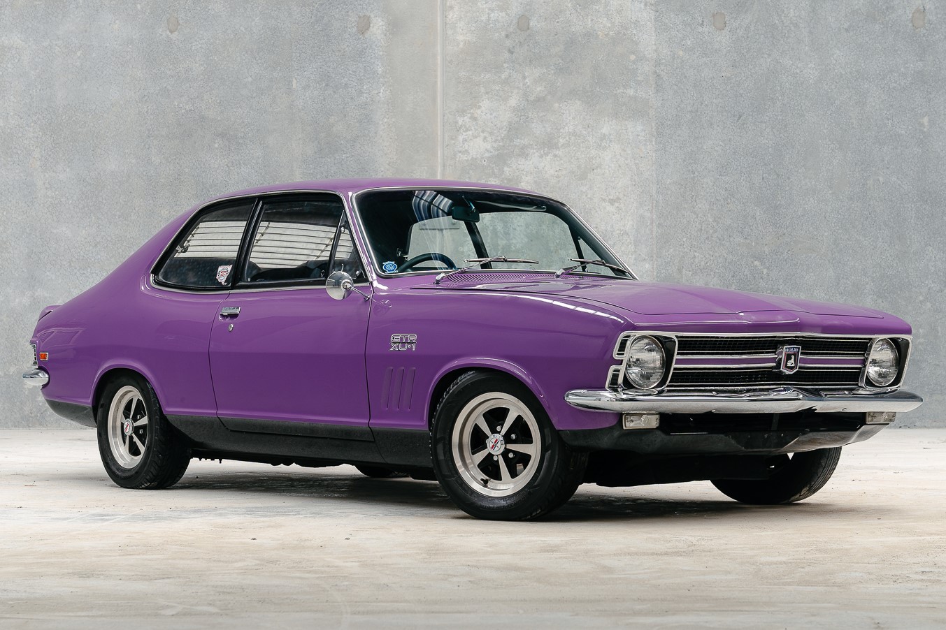 Holden Torana | atelier-yuwa.ciao.jp