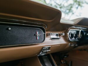 1965_Ford_Mustang_Fastback_-_Dashboard