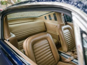 1965_Ford_Mustang_Fastback_-_Interior